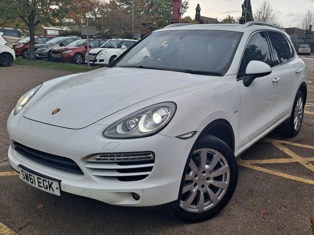 2011 61 Porsche Cayenne 3.0 D V6 TIPTRONIC 5d 245 BHP