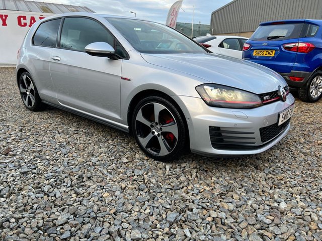 2016 16 Volkswagen Golf 2.0 GTI LAUNCH 3d 218 BHP