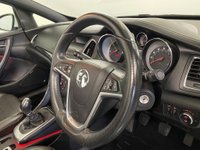 USED 2015 15 VAUXHALL CASCADA 2.0 ELITE CDTI S/S 2d 165 BHP Low mileage 31268 Miles 1 owner , serviced within the supplying Vauxhall dealer Striking high gloss white, full black heated leather seats