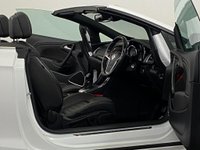 USED 2015 15 VAUXHALL CASCADA 2.0 ELITE CDTI S/S 2d 165 BHP Low mileage 31268 Miles 1 owner , serviced within the supplying Vauxhall dealer Striking high gloss white, full black heated leather seats
