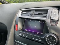 USED 2017 17 DS DS 5 2.0 BLUEHDI PRESTIGE S/S EAT6 5d 178 BHP Glass Panoramic Roof Sat Nav