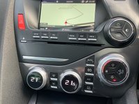 USED 2017 17 DS DS 5 2.0 BLUEHDI PRESTIGE S/S EAT6 5d 178 BHP Glass Panoramic Roof Sat Nav