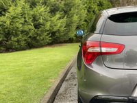 USED 2017 17 DS DS 5 2.0 BLUEHDI PRESTIGE S/S EAT6 5d 178 BHP Glass Panoramic Roof Sat Nav