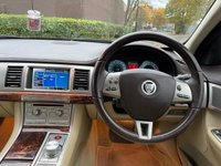 USED 2010 59 JAGUAR XF 3.0 V6 LUXURY 4d 240 BHP 