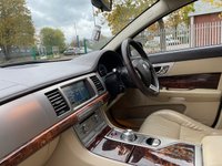 USED 2010 59 JAGUAR XF 3.0 V6 LUXURY 4d 240 BHP 