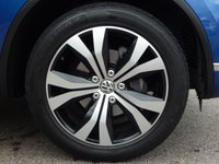 USED 2015 15 VOLKSWAGEN TOUAREG 3.0 V6 R-LINE TDI BLUEMOTION TECHNOLOGY 5d 202 BHP Pan roof - 20in Diamond Cut Alloys