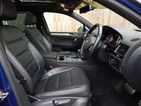 USED 2015 15 VOLKSWAGEN TOUAREG 3.0 V6 R-LINE TDI BLUEMOTION TECHNOLOGY 5d 202 BHP Pan roof - 20in Diamond Cut Alloys