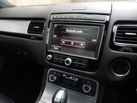 USED 2015 15 VOLKSWAGEN TOUAREG 3.0 V6 R-LINE TDI BLUEMOTION TECHNOLOGY 5d 202 BHP Pan roof - 20in Diamond Cut Alloys