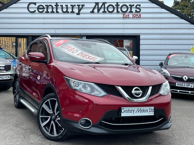 2014 14 Nissan Qashqai 1.5 DCi TEKNA (Smart Vision) 5dr - GLASS ROOF
