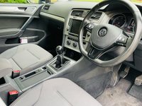USED 2015 15 VOLKSWAGEN GOLF 1.6 MATCH TDI BLUEMOTION TECHNOLOGY 5d 103 BHP Pro Navigation (&pound;1500 option) Free Road tax! Lovely car