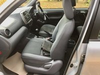 USED 2003 03 TOYOTA RAV4 2.0 GX VVT-I 5d AUTO 146 BHP PART EXCHANGE TO CLEAR//2 PREVIOUS OWNERS//LAST RETIRED OWNER SINCE 2016\\FULLY DOCUMENTED SERVICE HISTORY 146 BHP // PART EXCHANGE TO CLEAR // 2 PREVIOUS OWNERS// LAST RETIRED OWNER SINCE 2016 \\ FULLY DOCUMENTED SERVICE HISTORY // DETACHABLE TOWBAR