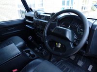 USED 2011 11 LAND ROVER DEFENDER 2.4 90 TD XS STATION WAGON 3d 121 BHP www.suffolkcarcentre.co.uk - Located at Reydon