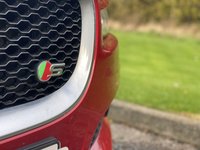 USED 2016 16 JAGUAR XE 3.0 S 4d 335 BHP AUTO Head up Display 19" Alloys