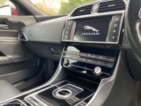 USED 2016 16 JAGUAR XE 3.0 S 4d 335 BHP AUTO Head up Display 19" Alloys