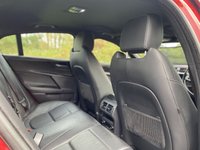 USED 2016 16 JAGUAR XE 3.0 S 4d 335 BHP AUTO Head up Display 19" Alloys