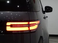 USED 2017 17 LAND ROVER DISCOVERY 3.0 TD6 (258 PS) HSE LUXURY AUTO 4WD 5DR (S/S) + 7 SEATS + DYNAMIC AND BLACK DESIGN PACKAGE + 22 S + PANORAMIC E/SUNROOF + NAV + KEYLESS + DRIVER ASSISTANCE + NAV + DVD REAR ENTERTAINMENT + MERIDIAN + M/MEDIA + E/M/HEAT-COOL LEATHERS + E/REAR SEATS + PRIVACY + L.E.D.S + 360 CAMERA / PARK + STEPS +  E/BOOT 7 SEATS+PANROOF+DYNAMIC DESIGN+22S+LEDS+LEATHER+NAV