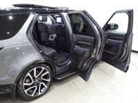 USED 2017 17 LAND ROVER DISCOVERY 3.0 TD6 (258 PS) HSE LUXURY AUTO 4WD 5DR (S/S) + 7 SEATS + DYNAMIC AND BLACK DESIGN PACKAGE + 22 S + PANORAMIC E/SUNROOF + NAV + KEYLESS + DRIVER ASSISTANCE + NAV + DVD REAR ENTERTAINMENT + MERIDIAN + M/MEDIA + E/M/HEAT-COOL LEATHERS + E/REAR SEATS + PRIVACY + L.E.D.S + 360 CAMERA / PARK + STEPS +  E/BOOT 7 SEATS+PANROOF+DYNAMIC DESIGN+22S+LEDS+LEATHER+NAV