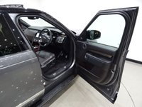 USED 2017 17 LAND ROVER DISCOVERY 3.0 TD6 (258 PS) HSE LUXURY AUTO 4WD 5DR (S/S) + 7 SEATS + DYNAMIC AND BLACK DESIGN PACKAGE + 22 S + PANORAMIC E/SUNROOF + NAV + KEYLESS + DRIVER ASSISTANCE + NAV + DVD REAR ENTERTAINMENT + MERIDIAN + M/MEDIA + E/M/HEAT-COOL LEATHERS + E/REAR SEATS + PRIVACY + L.E.D.S + 360 CAMERA / PARK + STEPS +  E/BOOT 7 SEATS+PANROOF+DYNAMIC DESIGN+22S+LEDS+LEATHER+NAV