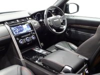 USED 2017 17 LAND ROVER DISCOVERY 3.0 TD6 (258 PS) HSE LUXURY AUTO 4WD 5DR (S/S) + 7 SEATS + DYNAMIC AND BLACK DESIGN PACKAGE + 22 S + PANORAMIC E/SUNROOF + NAV + KEYLESS + DRIVER ASSISTANCE + NAV + DVD REAR ENTERTAINMENT + MERIDIAN + M/MEDIA + E/M/HEAT-COOL LEATHERS + E/REAR SEATS + PRIVACY + L.E.D.S + 360 CAMERA / PARK + STEPS +  E/BOOT 7 SEATS+PANROOF+DYNAMIC DESIGN+22S+LEDS+LEATHER+NAV