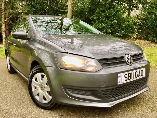 2011 11 Volkswagen Polo 1.2 S 5d 60 BHP I PRIVATE LADY OWNER//X4 AIRBAGS//JUST SERVICED WITH NEW BRAKES FRONT/BACK//X2 NEW TYRES//NEW FRONT SHOCK ABSORBERS//NEW MOT