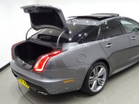 USED 2017 67 JAGUAR XJ 3.0D V6 (300 PS) R-SPORT AUTO 4DR ( EURO 6 ) (S/S) + NAV + PANORAMIC SUNROOF + E/M/HEAT/COOL LEATHERS + MERIDIAN SURROUND SOUND + MULTIMEDIA + CRUISE + L.E.D.S + SOFT CLOSE DOORS + R/CAMERA + F-R-S PARK + BLIND SPOT + KEYLESS + PRICACY + 20 S + E/BOOT PAN ROOF+SOFT CLOSE+R/CAM+PARK+LEATHERS+NAV+CRUISE