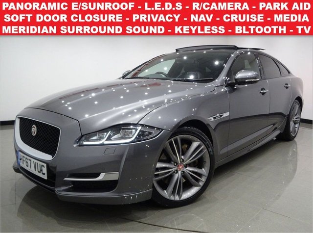 2017 67 Jaguar Xj 3.0D V6 (300 PS) R-SPORT AUTO 4DR ( EURO 6 ) (S/S) + NAV + PANORAMIC SUNROOF + E/M/HEAT/COOL LEATHERS + MERIDIAN SURROUND SOUND + MULTIMEDIA + CRUISE + L.E.D.S + SOFT CLOSE DOORS + R/CAMERA + F-R-S PARK + BLIND SPOT + KEYLESS + PRICACY + 20 S + E/BOOT
