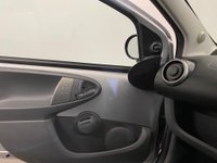 USED 2011 11 TOYOTA AYGO 1.0 VVT-I ICE MM 5d 68 BHP 5 Door