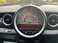 USED 2013 63 MINI COUPE 1.6 COOPER 'S' 2d 181 BHP RARE MINI COOPER 'S' 2DR COUPE - 17 INCH GLOSS BLACK UPGRADE ALLOYS - 1/2 LEATHER INTERIOR - SERVICE HISTORY - LOW MILEAGE