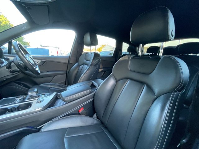View our AUDI Q7