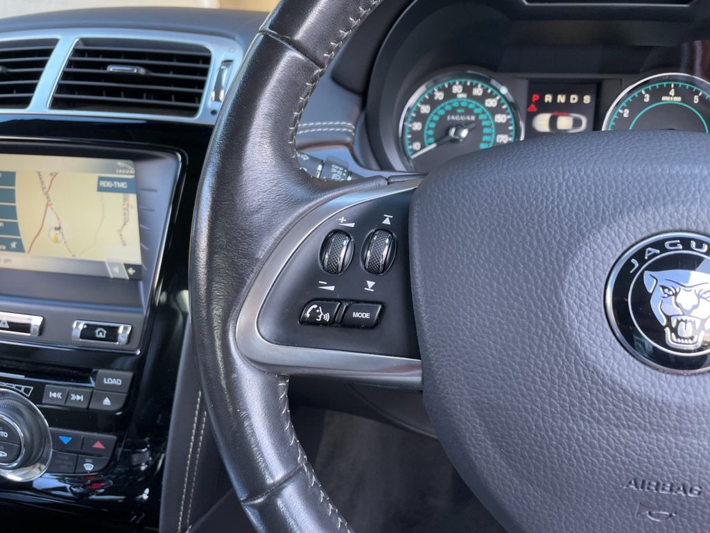 USED 2014 14 JAGUAR XK 5.0 SIGNATURE 2d 380 BHP 