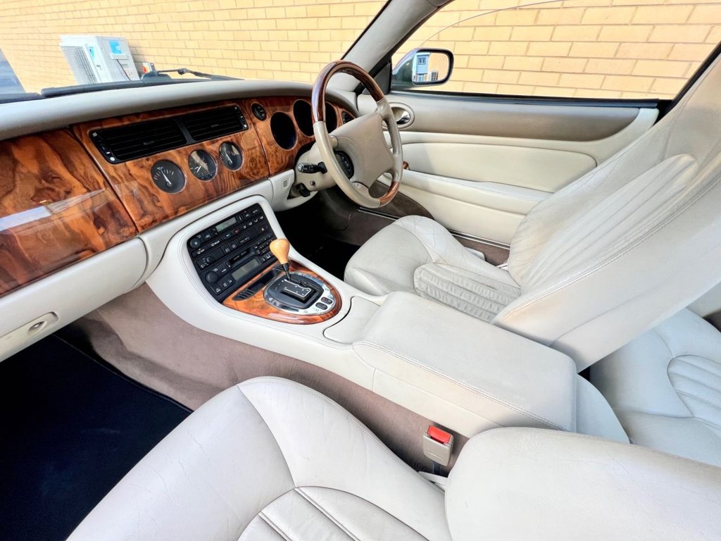 USED 2000 W JAGUAR XK8 COUPE // 290 BHP 4.0 V8 // px swap 