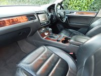 USED 2011 61 VOLKSWAGEN TOUAREG 3.0 V6 SE TDI BLUEMOTION TECHNOLOGY 5d 237 BHP Full Service History