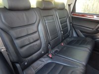 USED 2011 61 VOLKSWAGEN TOUAREG 3.0 V6 SE TDI BLUEMOTION TECHNOLOGY 5d 237 BHP Full Service History