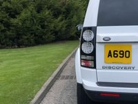 USED 2014 64 LAND ROVER DISCOVERY 3.0 SDV6 SE TECH 5d 255 BHP Side Steps, 7 Seater Privacy