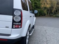 USED 2014 64 LAND ROVER DISCOVERY 3.0 SDV6 SE TECH 5d 255 BHP Side Steps, 7 Seater Privacy