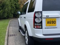 USED 2014 64 LAND ROVER DISCOVERY 3.0 SDV6 SE TECH 5d 255 BHP Side Steps, 7 Seater Privacy