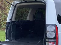 USED 2014 64 LAND ROVER DISCOVERY 3.0 SDV6 SE TECH 5d 255 BHP Side Steps, 7 Seater Privacy