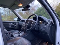 USED 2014 64 LAND ROVER DISCOVERY 3.0 SDV6 SE TECH 5d 255 BHP Side Steps, 7 Seater Privacy
