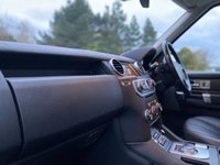 USED 2014 64 LAND ROVER DISCOVERY 3.0 SDV6 SE TECH 5d 255 BHP Side Steps, 7 Seater Privacy