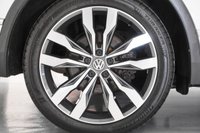 USED 2017 17 VOLKSWAGEN TIGUAN 2.0 R-LINE TDI BMT 4MOTION DSG 5d 188 BHP 