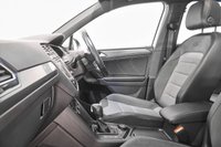 USED 2017 17 VOLKSWAGEN TIGUAN 2.0 R-LINE TDI BMT 4MOTION DSG 5d 188 BHP 