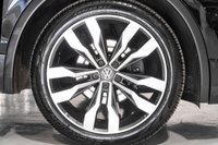 USED 2017 17 VOLKSWAGEN TIGUAN 2.0 R LINE TDI BMT 5d 148 BHP 