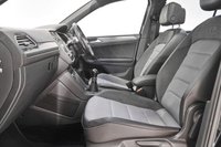 USED 2017 17 VOLKSWAGEN TIGUAN 2.0 R LINE TDI BMT 5d 148 BHP 