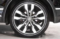 USED 2017 17 VOLKSWAGEN TIGUAN 2.0 R LINE TDI BMT 5d 148 BHP 