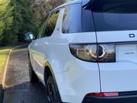 USED 2015 65 LAND ROVER DISCOVERY SPORT 2.0 TD4 HSE BLACK 5d 180 BHP 4WD AUTO 7 SEATER HSE BLACK Model 8 Speed Auto