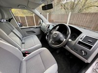 USED 2014 14 VOLKSWAGEN TRANSPORTER SHUTTLE 2.0 T30 TDI SHUTTLE SE BMT 5d 140 BHP 
