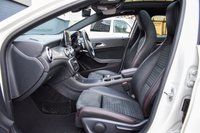 USED 2016 16 MERCEDES-BENZ GLA-CLASS 2.1 GLA 200 D 4MATIC AMG LINE 5d 134 BHP Pan Roof, Rear Camera, 19"s