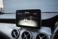 USED 2016 16 MERCEDES-BENZ GLA-CLASS 2.1 GLA 200 D 4MATIC AMG LINE 5d 134 BHP Pan Roof, Rear Camera, 19"s