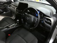 USED 2018 68 TOYOTA CHR 1.8 DESIGN 5d 122 BHP SAT NAV HEATED SEATS REAR VIEW CAMERA