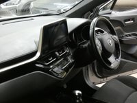 USED 2018 68 TOYOTA CHR 1.8 DESIGN 5d 122 BHP SAT NAV HEATED SEATS REAR VIEW CAMERA